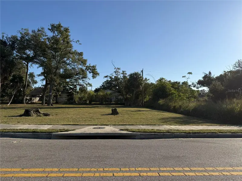 1472 22nd St, FL