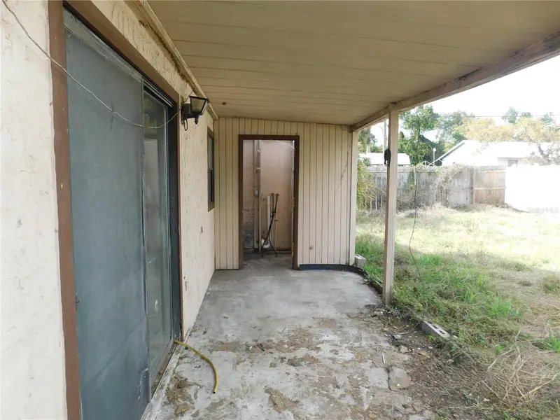 2002 E Okaloosa Ave, FL