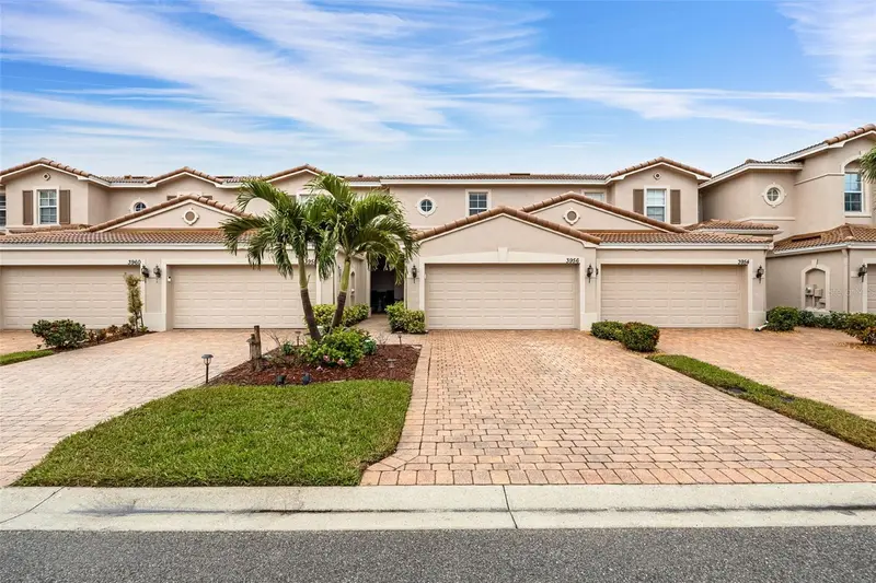 3956 Cherrybrook Loop, FL