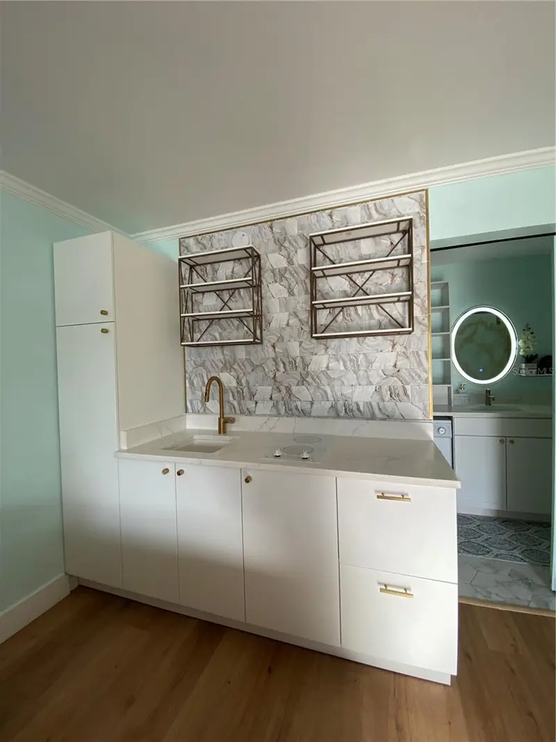 7150 N Tamiami Trl #S521, FL