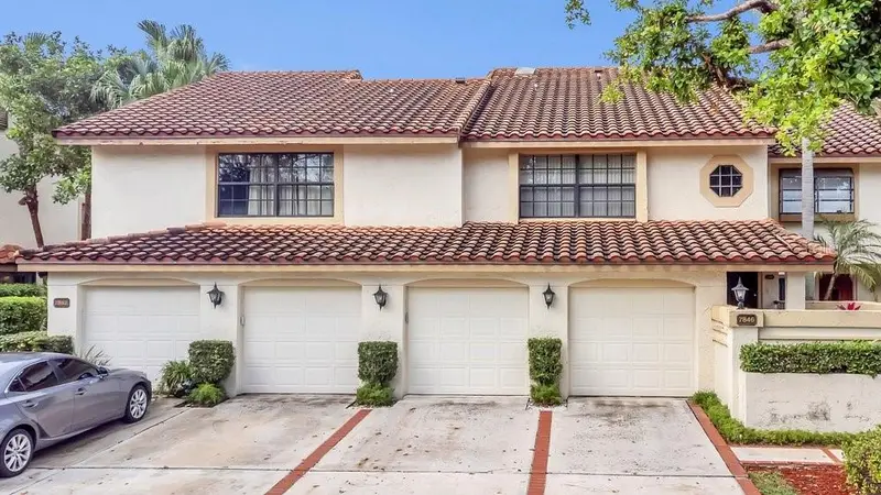 7838 La Mirada Dr, FL