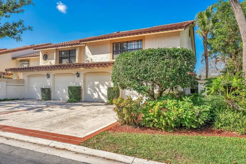 7838 La Mirada Dr, FL