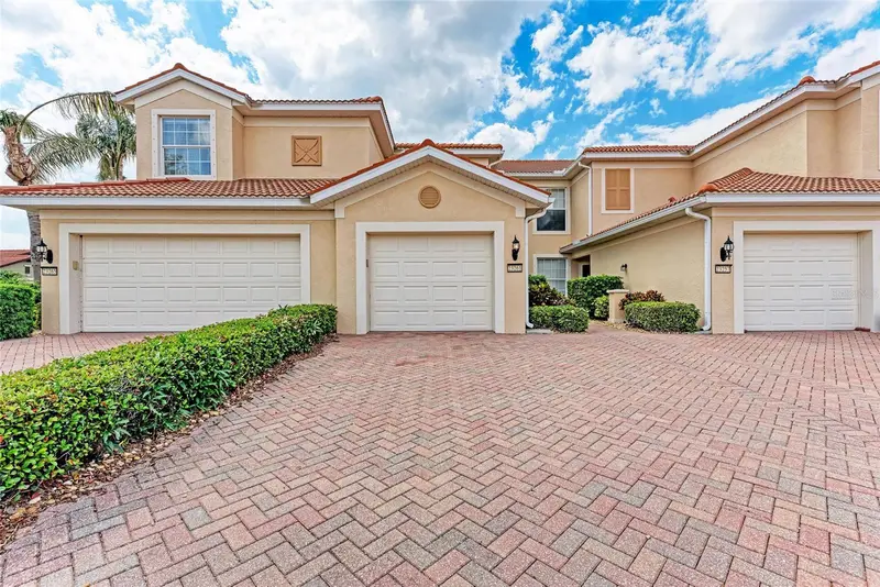 23261 Banbury Way #501, FL
