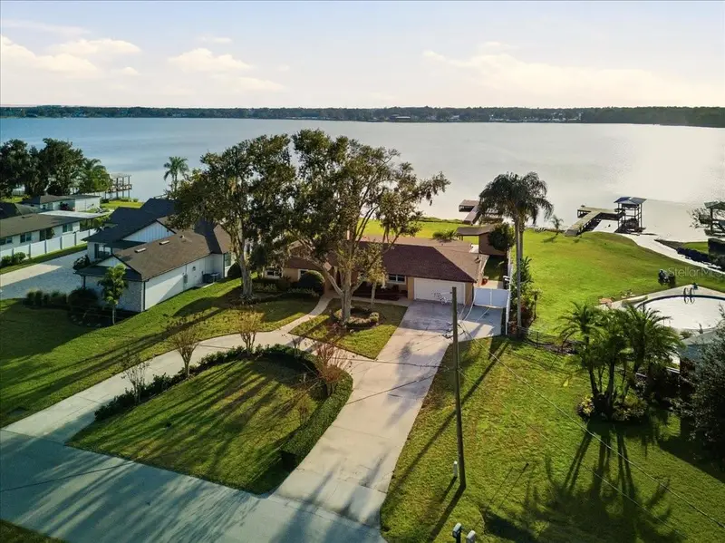 5530 Driftwood Dr, FL