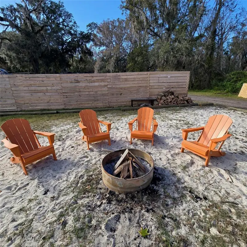19240 Se Highway 42, FL