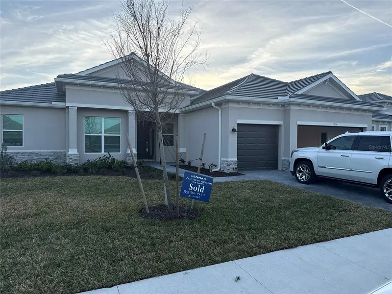 7796 Lakes Edge Ln, FL