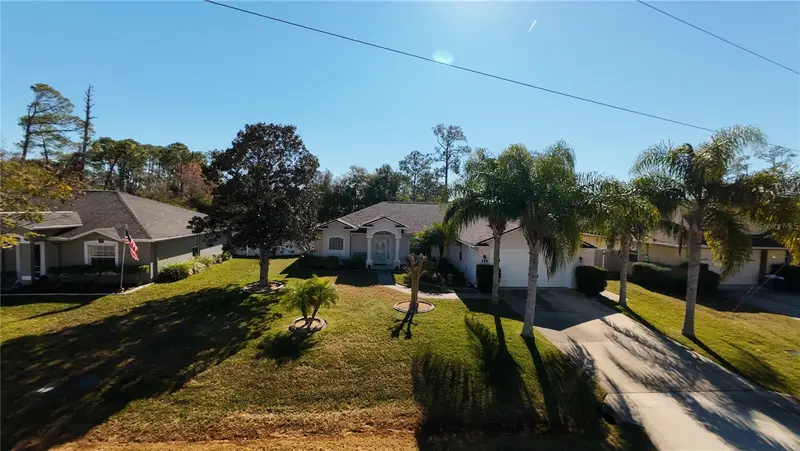 114 Foxhall Ln, FL