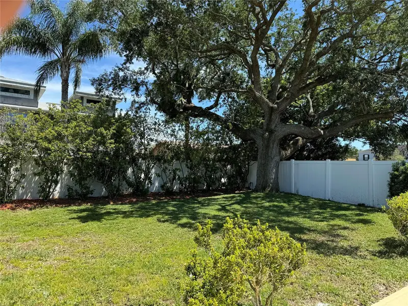 2421 Archer Blvd, FL
