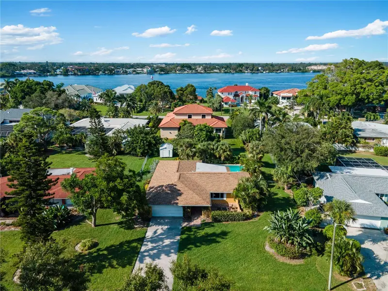 424 Baycrest Dr, FL