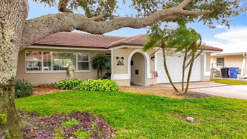 3828 48th Avenue, FL