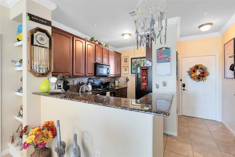 906 Charo Pkwy #433, FL