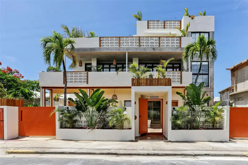 2061 Cacique, PR