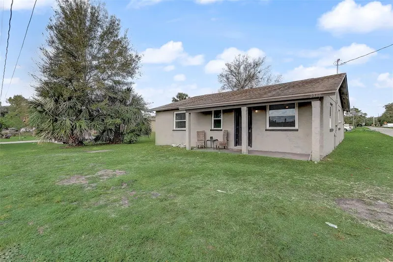 2590 E State Road 46, FL