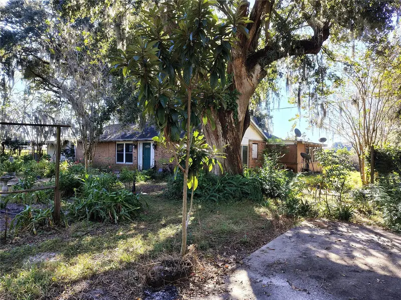 3537 E C 462, FL