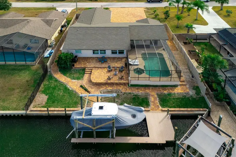 5 Cheyenne Ct, FL