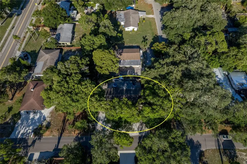 95 S Briggs Ave, FL