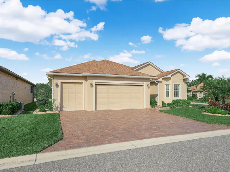 1209 Sawgrass Dr, FL