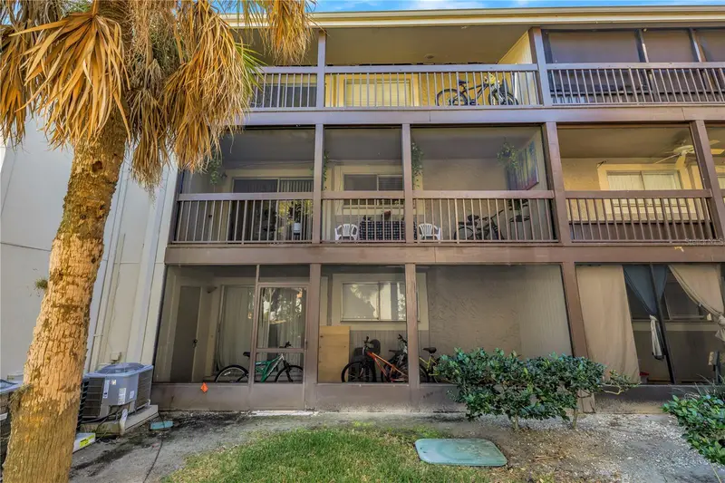 6308 Newtown Cir #8b2, FL