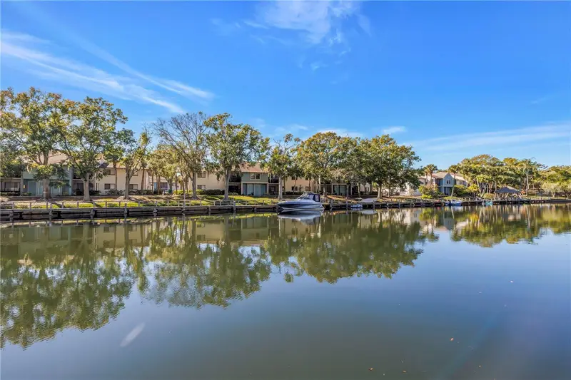 6308 Newtown Cir #8b2, FL