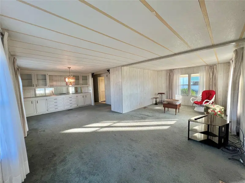 180 Hibiscus Way, FL