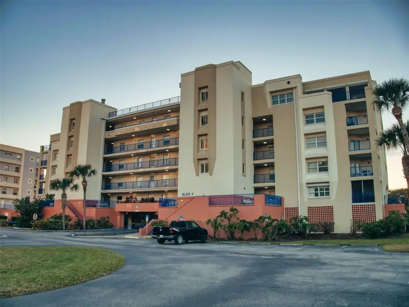 5300 S Atlantic Ave #4-503, FL