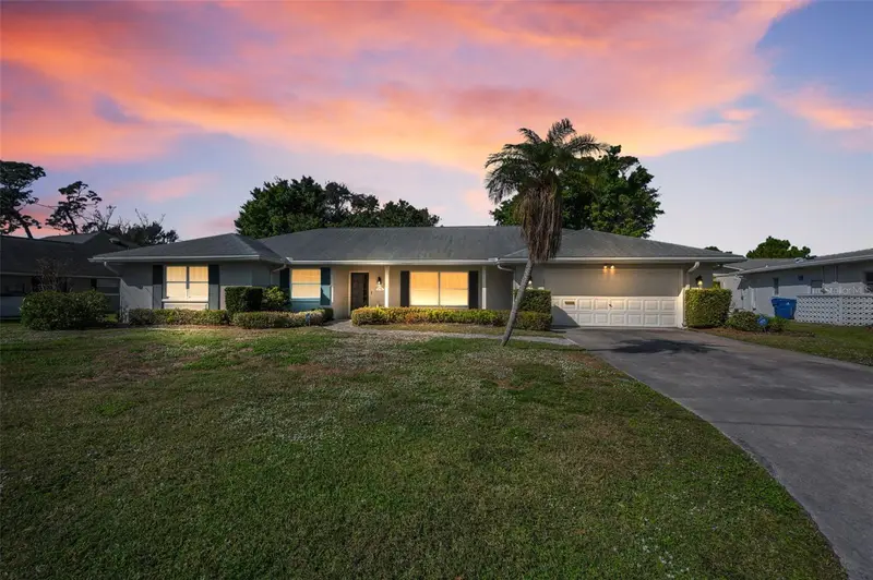 4 Hibiscus Rd, FL