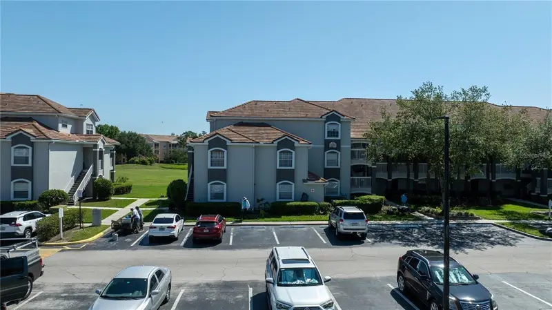 14049 Fairway Island Dr #122, FL