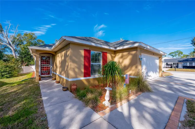 812 Hamilton St, FL
