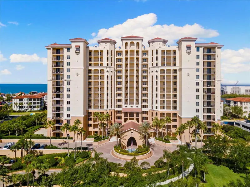 5823 Bowen Daniel Dr #906, FL