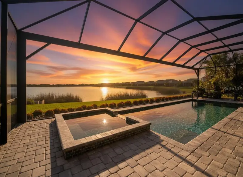 8083 Waterbend Trl, FL