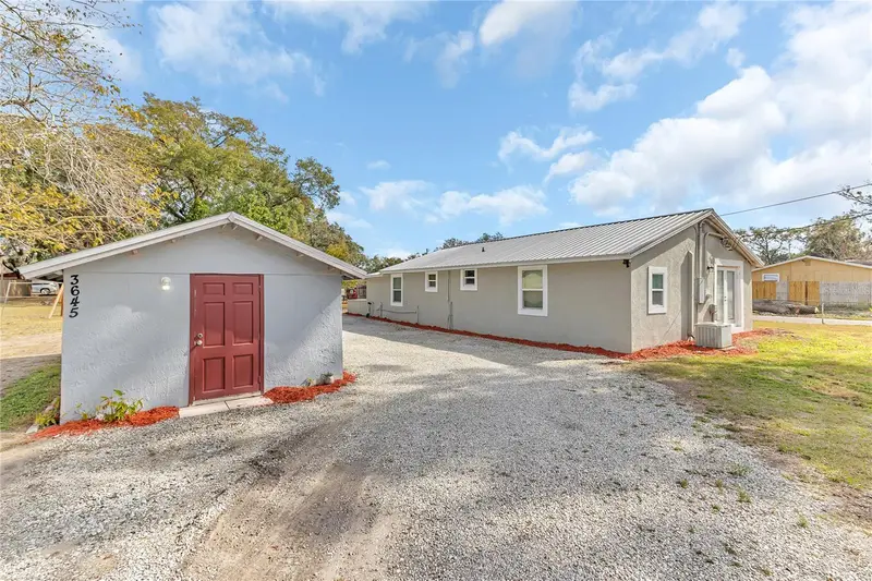 2121 Woodland Dr, FL