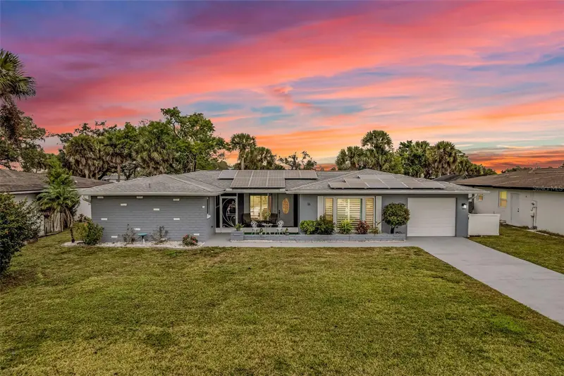 16 Oakland Hills Pl, FL
