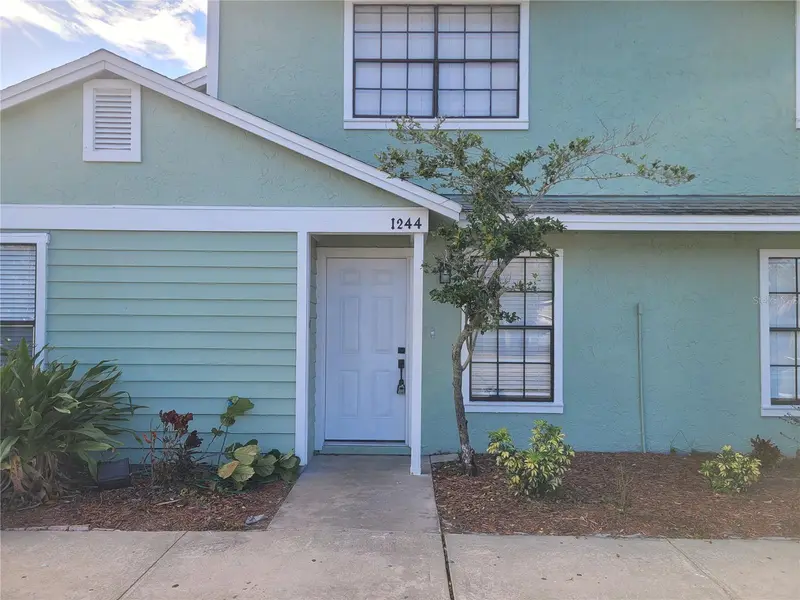 1236 Dovehill Dr #1244, FL