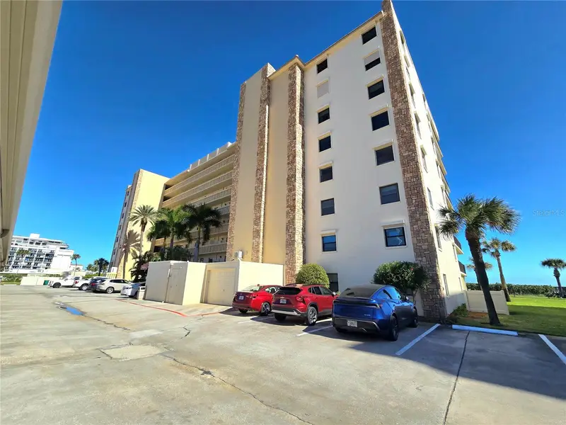 1890 N Atlantic Ave #604, FL
