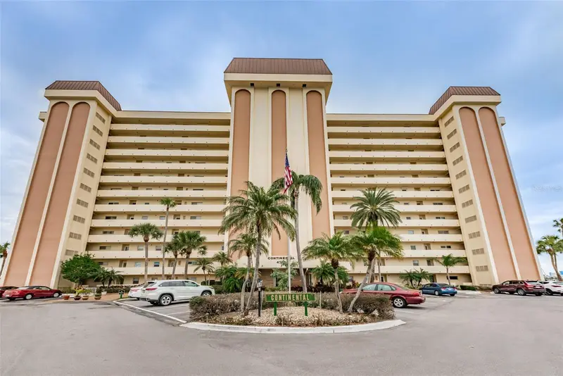 4775 Cove Cir #904, FL