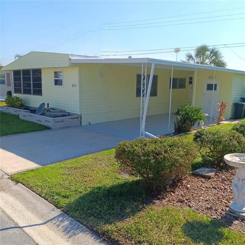 810 49th Ave W, FL