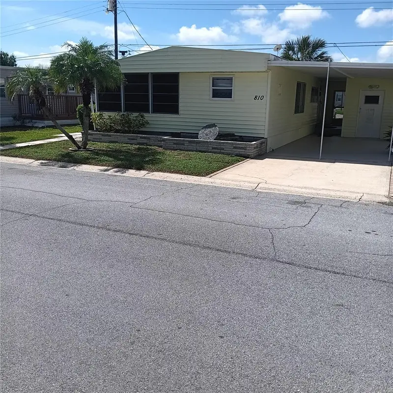 810 49th Ave W, FL