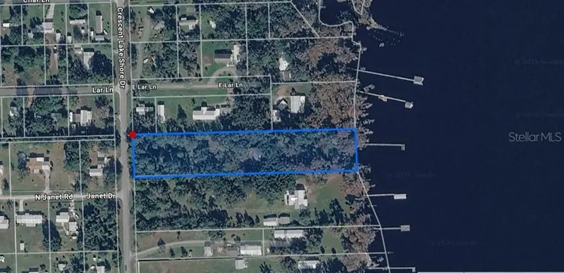 384 Crescent Lake Shore Dr, FL