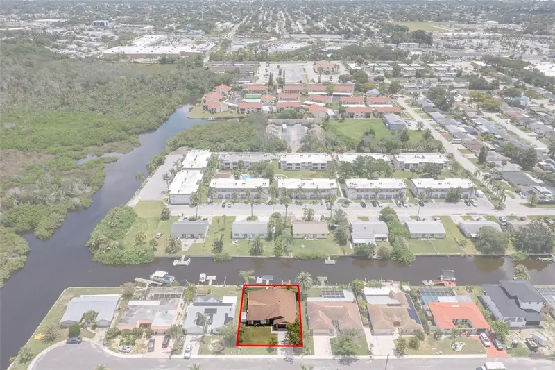 9910 Island Harbor Dr #A, FL