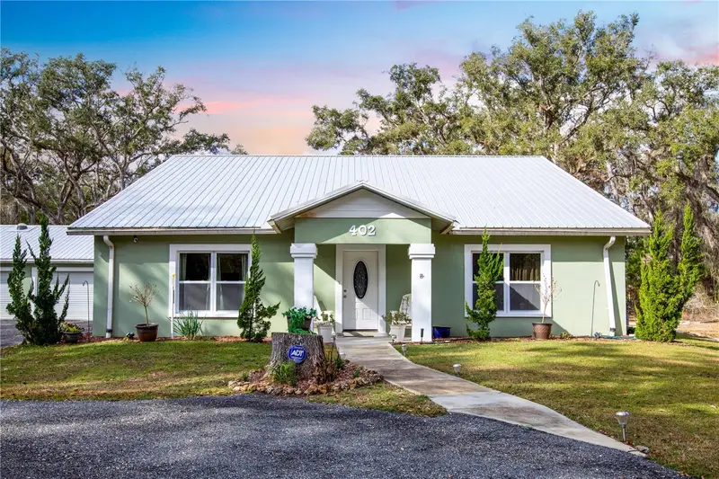 402 Se 709 St, FL
