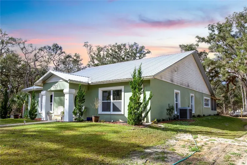 402 Se 709 St, FL