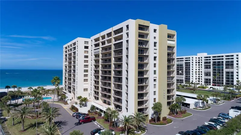 1480 Gulf Blvd #308, FL