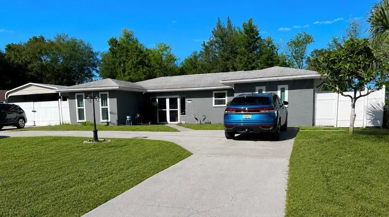 490 Water Rd, FL