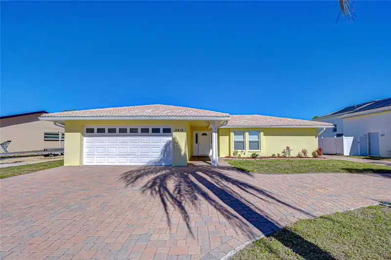 6416 Lake Sunrise Dr, FL