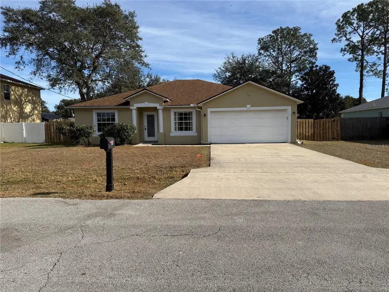 38 Pebblewood Ln, FL