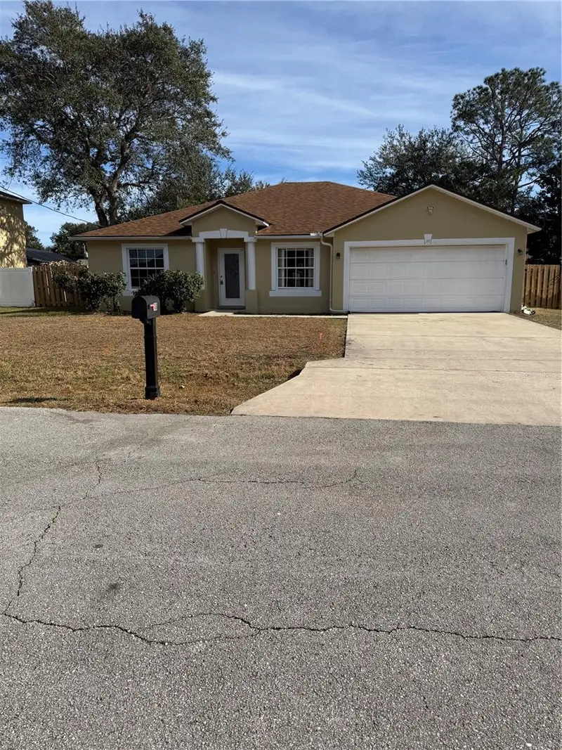 38 Pebblewood Ln, FL