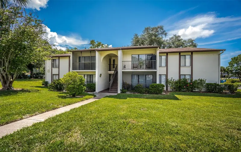 2522 Pine Ridge Way S #A2, FL