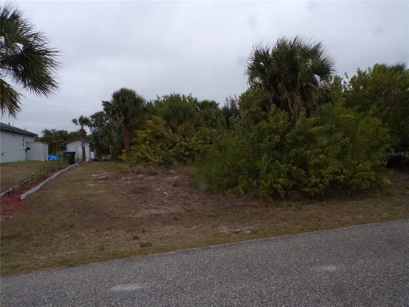 Holster Ave, FL