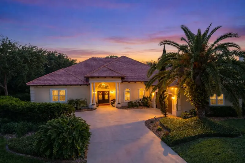 8 Rue Renoir, FL