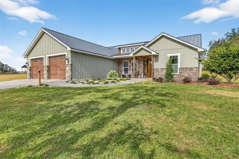 32103 Rusty Creek Trl, FL